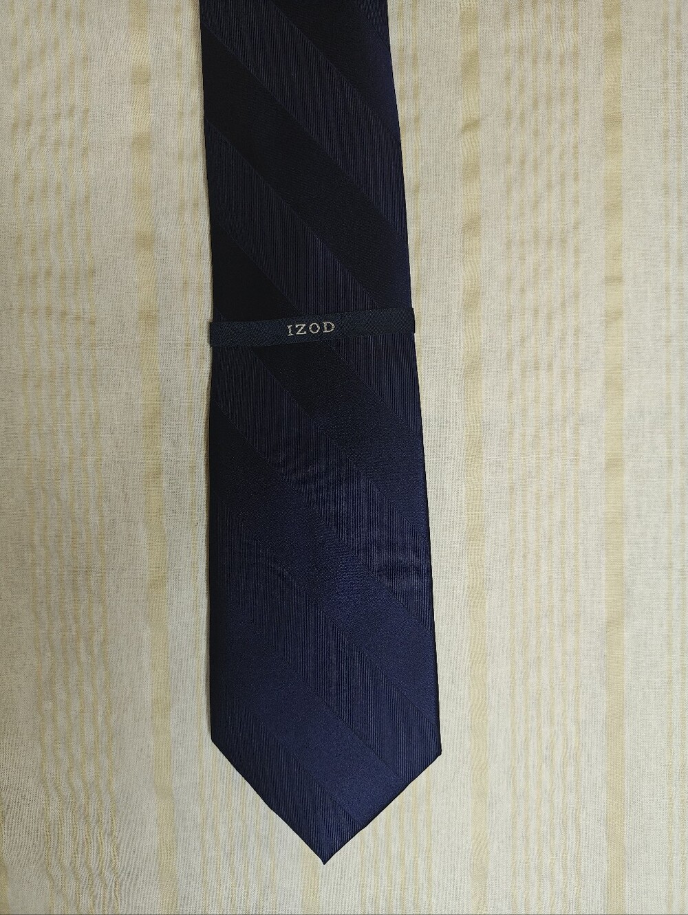 Izod Men's Navy Blue Diagonal Stripe Tie